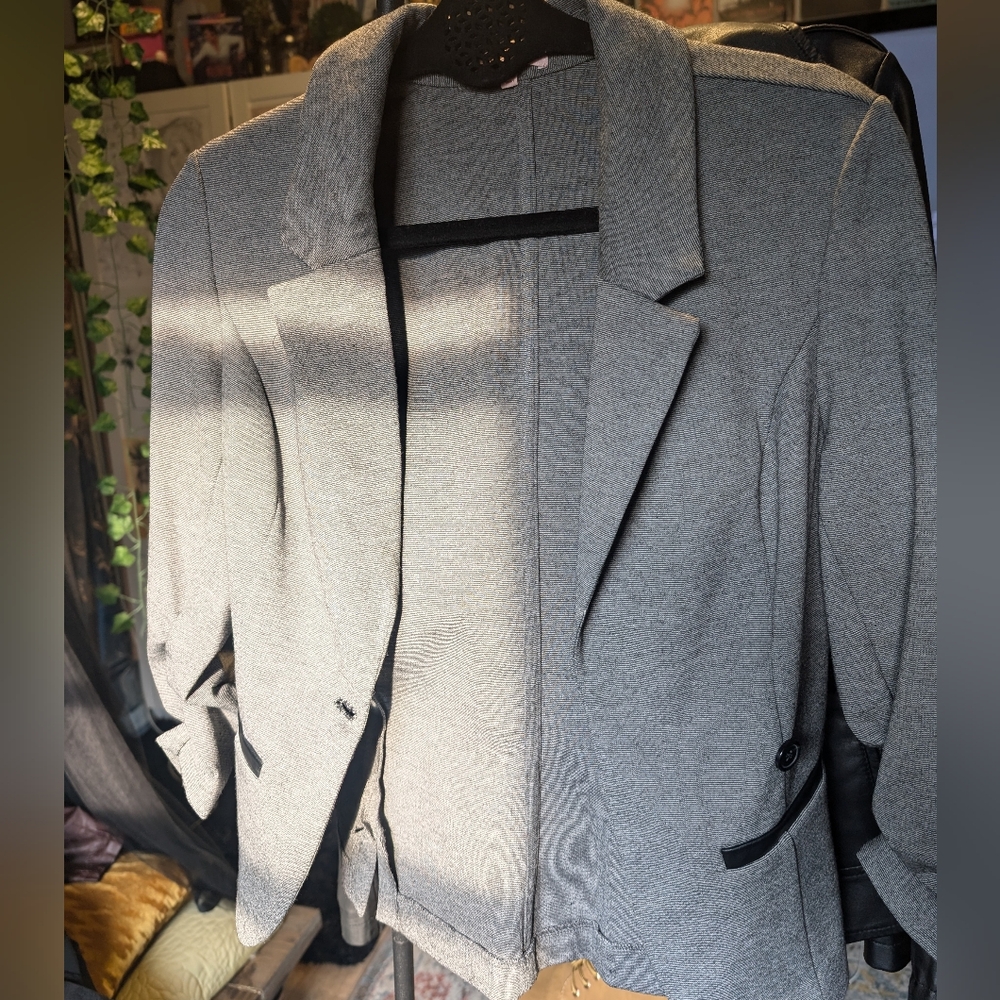 Candie's Womens Size M Grey Blazer